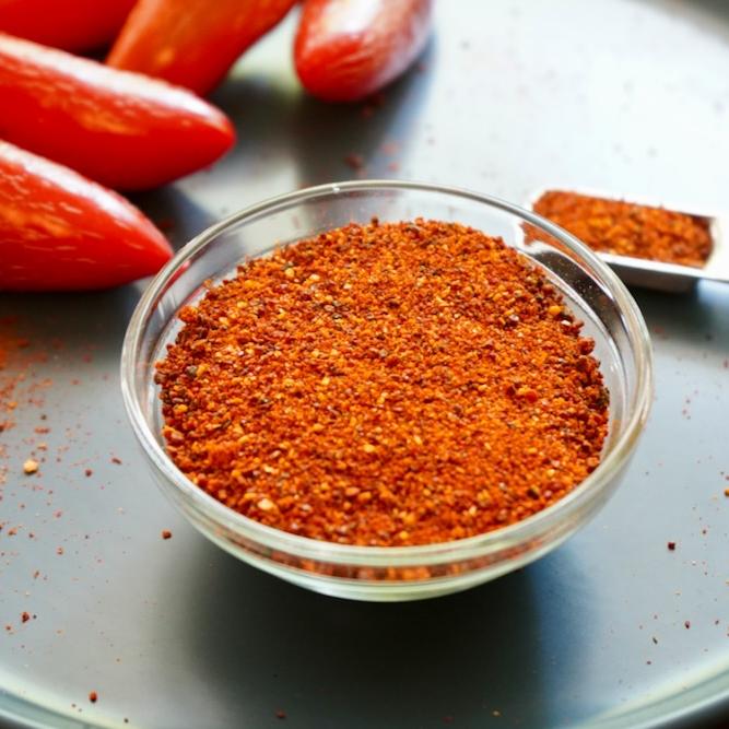 Premium Red Pepper Powder – Spicy & Flavorful Seasoning